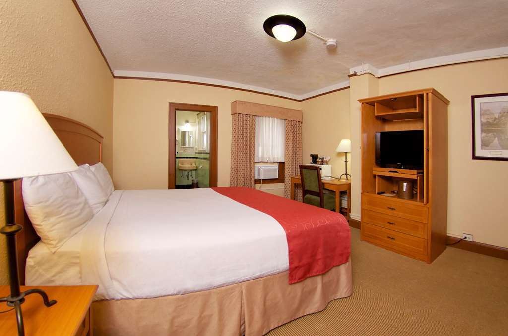 Historic Plains Hotel Cheyenne Room photo